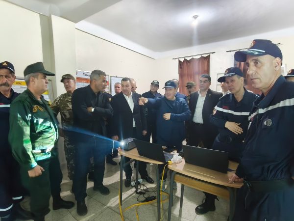 17 Incendies à travers 8 wilayas: des dégâts importants et des appels de détresse 1 sif e1763092148505